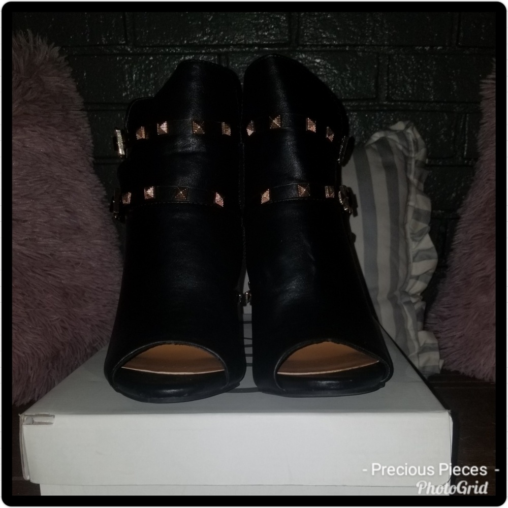 Studded booties - Picture 2 of 5